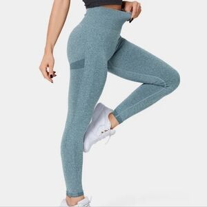 Seamless Flow Rouched Butt Lift Leggings In Hydro 7/8 Length
